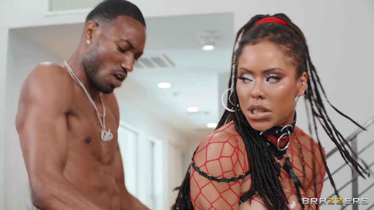 Drown In Cock, My Love Video With Mick Blue, Alex Jones, Lucas Frost, Kira Noir, Dan Damage, Hollywood Cash - Brazzers