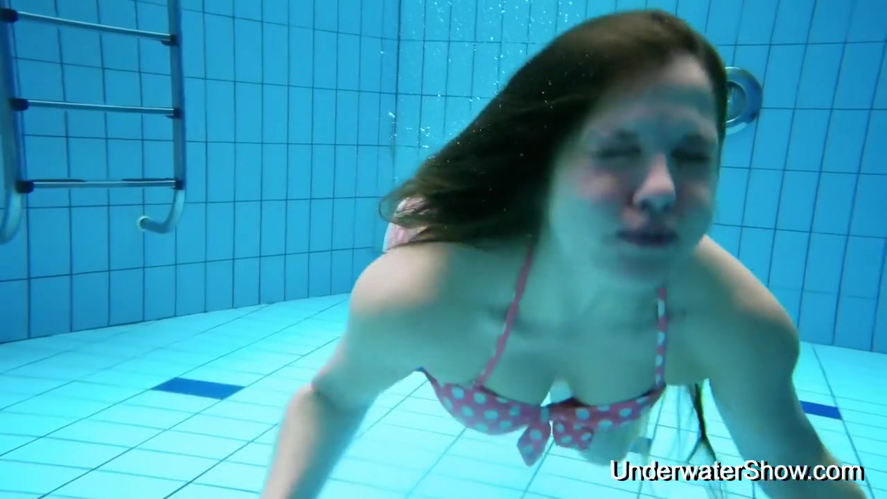 Slovak teen 18+ Babe Big Tits Simonna Sexy Nude Swimmer