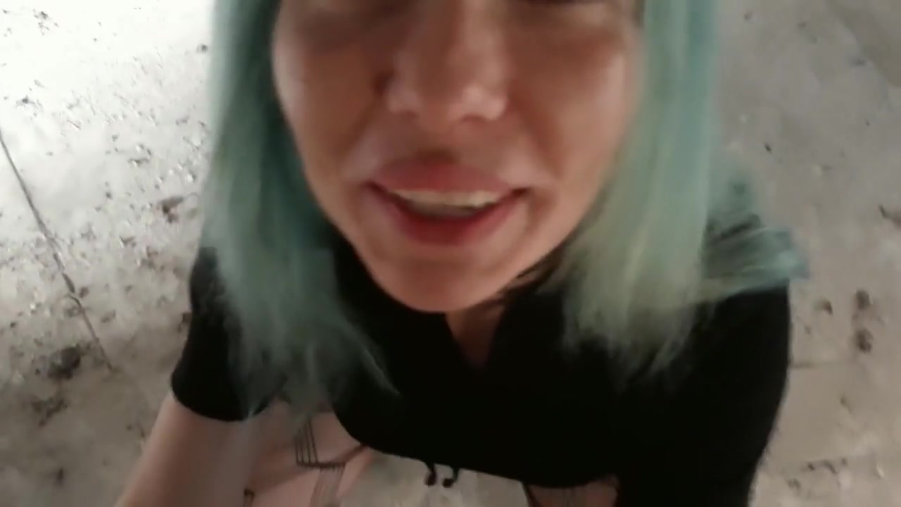 ⭐fucking A Girl In An Abandoned Building