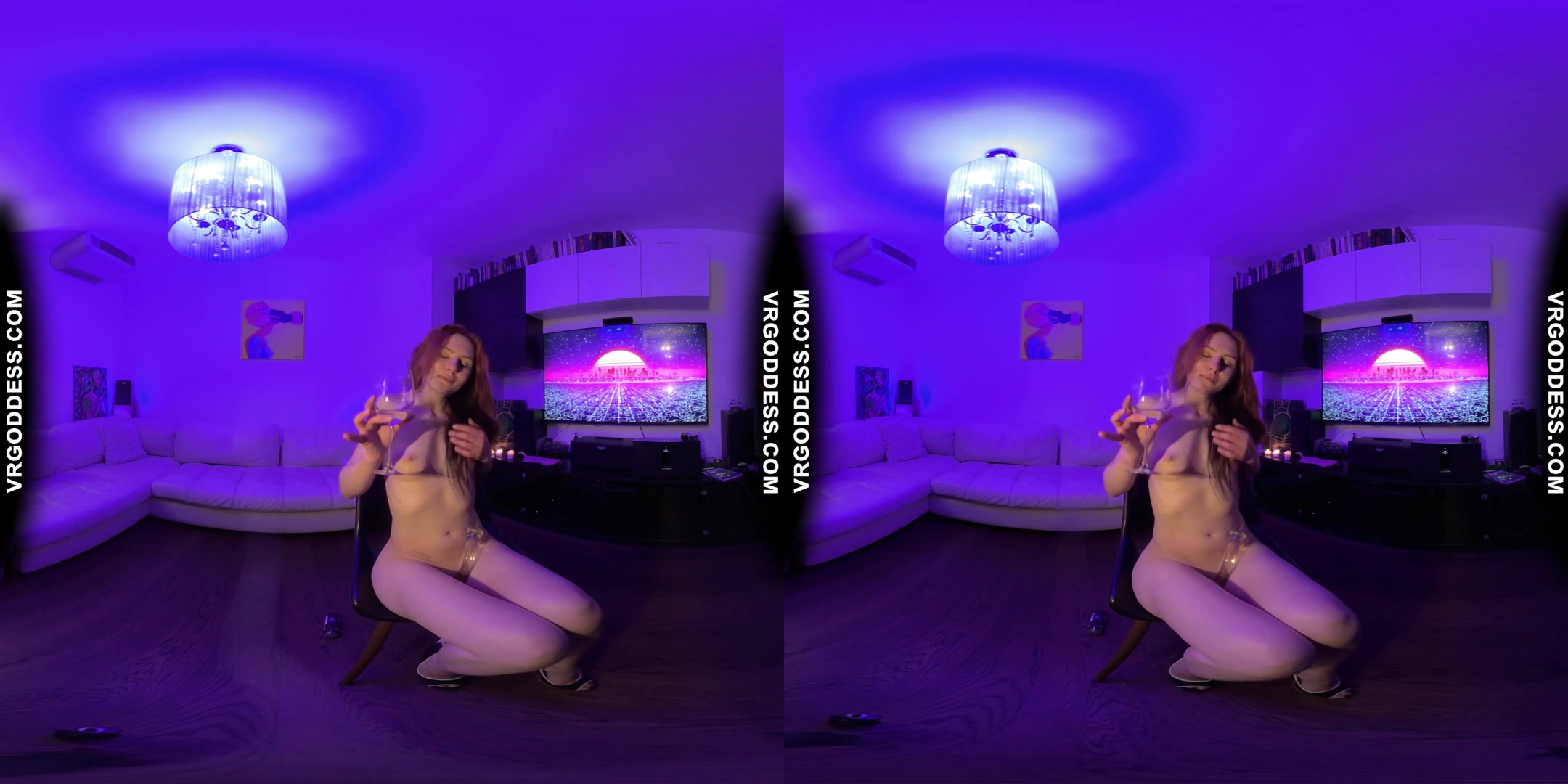 Late Night Striptease Dancer Lea Deep Glass Dildo Masturbation