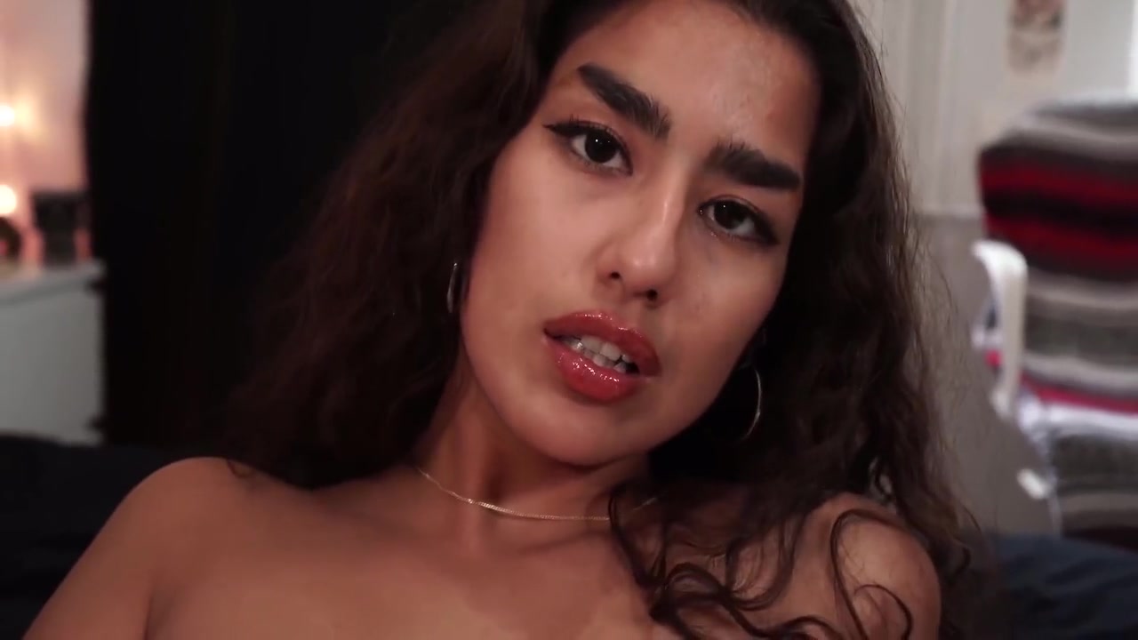 Luna Silver In I Love It In My Mouth!