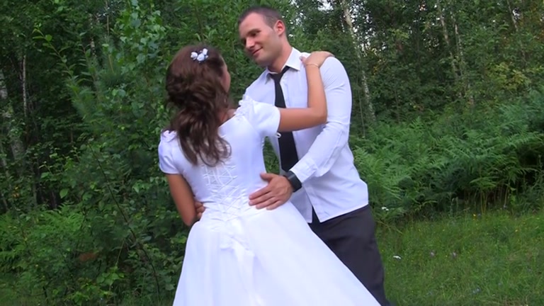 Bride sharing with most good allies