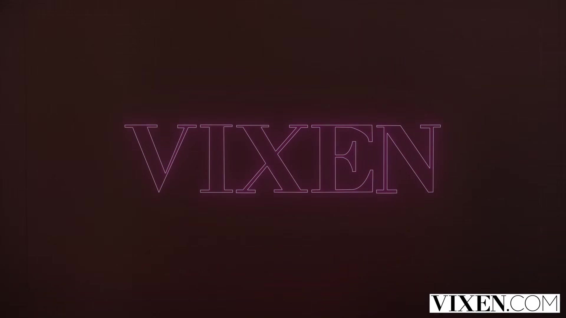 VIXEN Teanna & photographer have steamy affair.