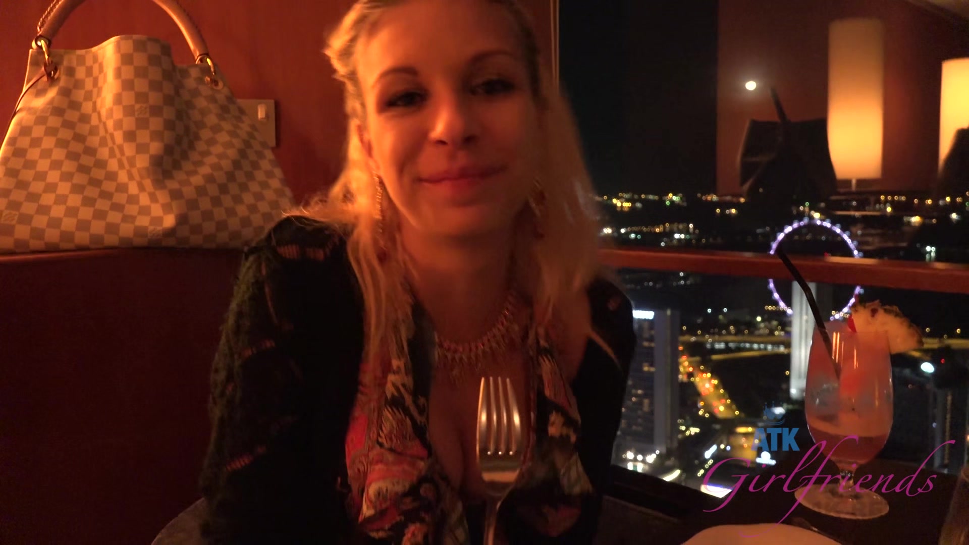 Virtual Vacation In End Of Asia With Carmen Caliente Part 1/1