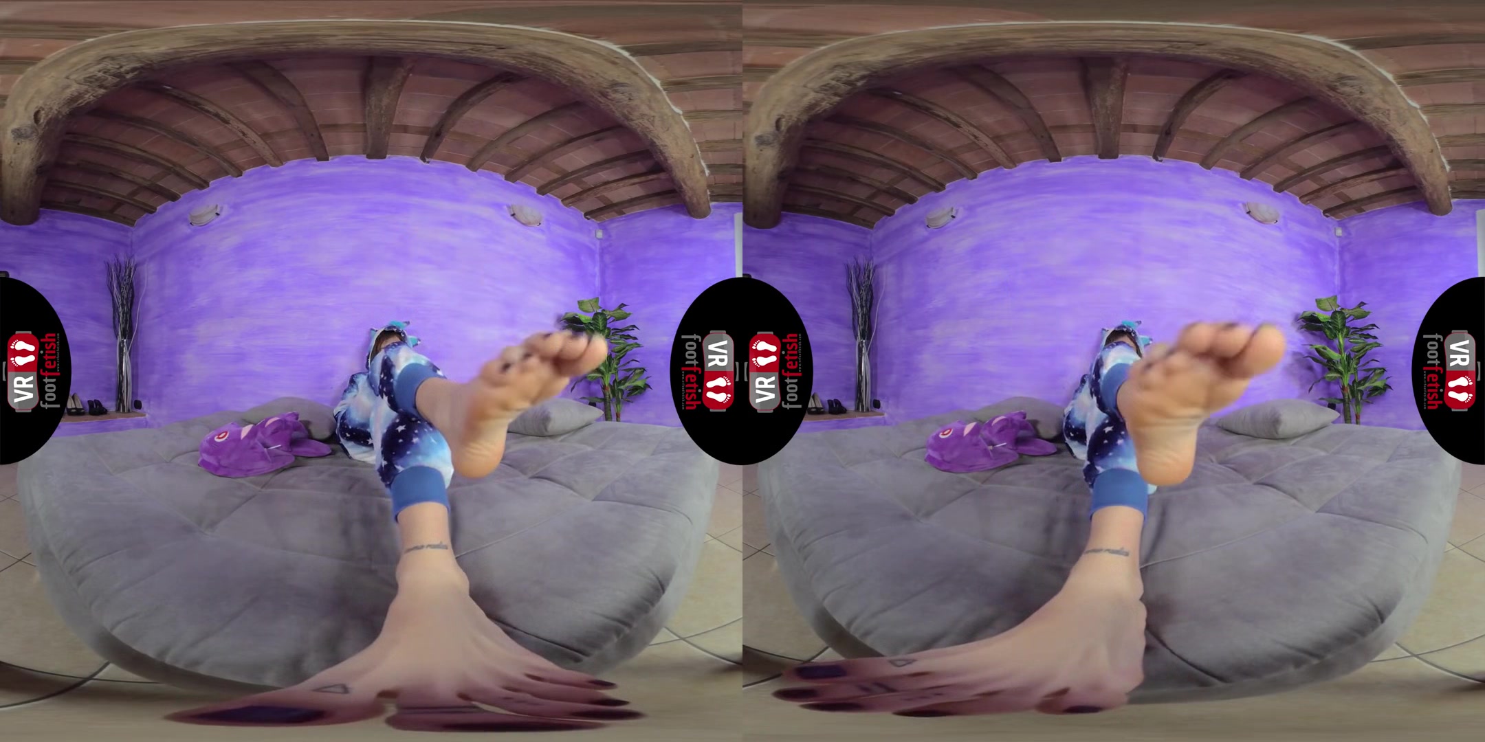 Stunning Aradia In A One-Piece Hooded Pajama And Purple Slippers - Amateur Foot Fetish 3D Porn Solo