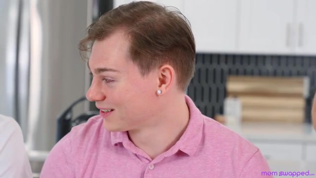 Romance Is Nice But Can You Fuck - S3:E7 - Momlover