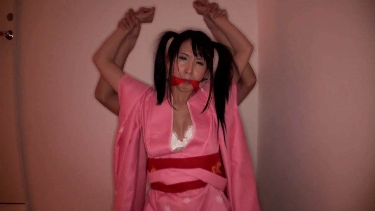 Yuki Itano in Yuki Takes Two Facials - CosplayInJapan