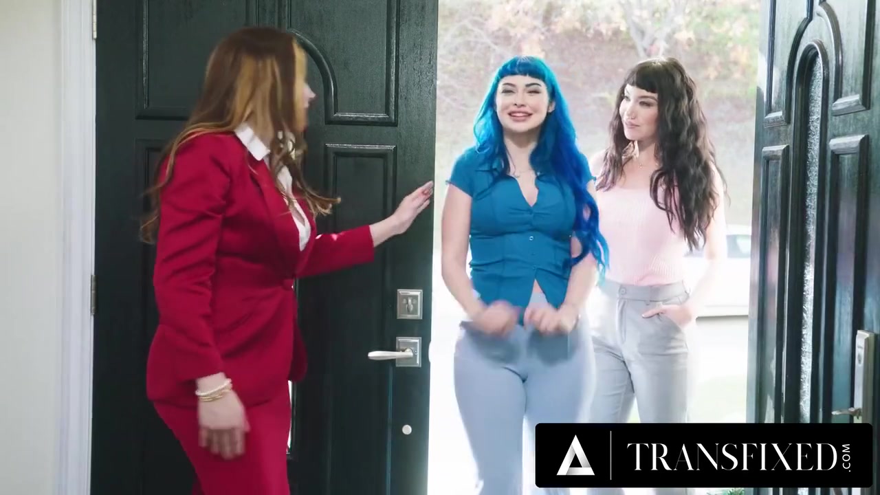 Trans Real Estate Threesome With And Ends In Hardcore Anal - Little Puck, Ariel Demure And Jewelz Blu