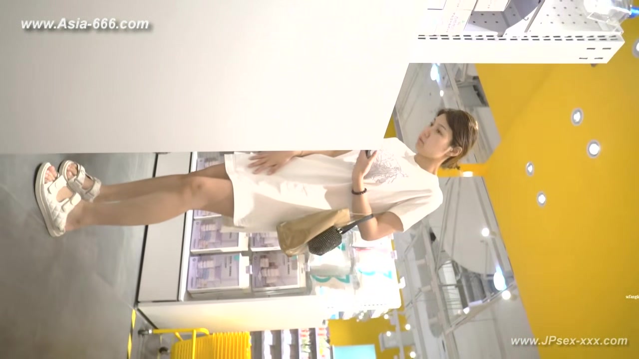peeping chinese amateur upskirt.159