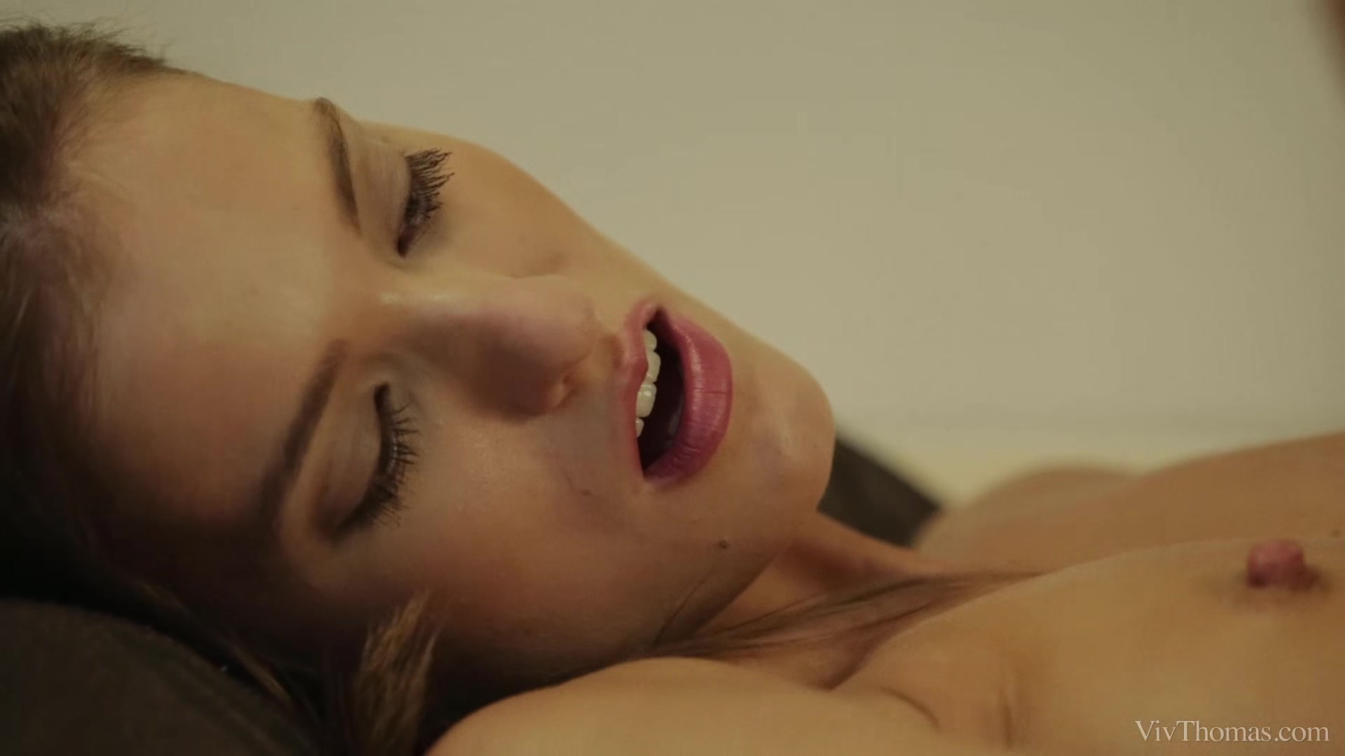 The Circle Scene 1 - Alexis Crystal & Eileen Sue - VivThomas