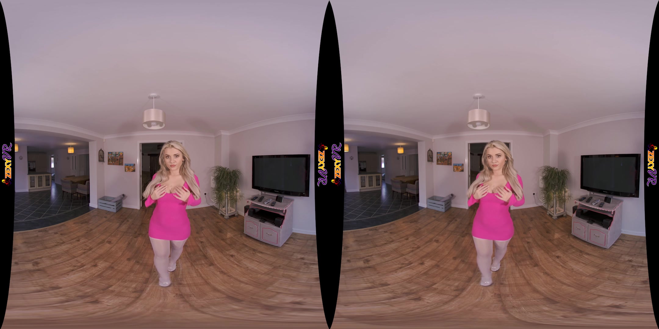 Pink Makes You Wink featuring Chelsea Essex - ZexyVR