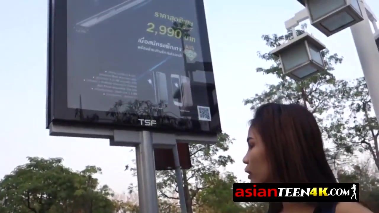 Hot Asian teen 18+ Loves To Suck And Play With Huge Dicks I