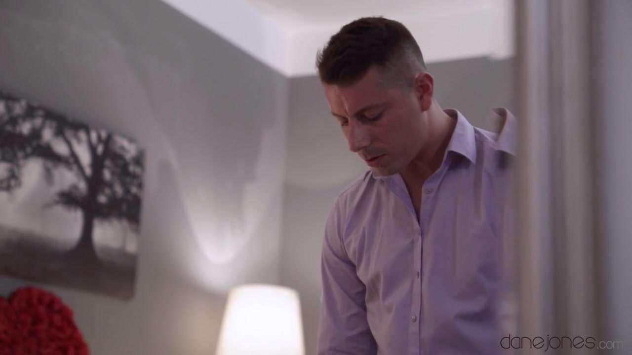 Sofia Lee in Sweet all natural Valentine romance - SexyHub