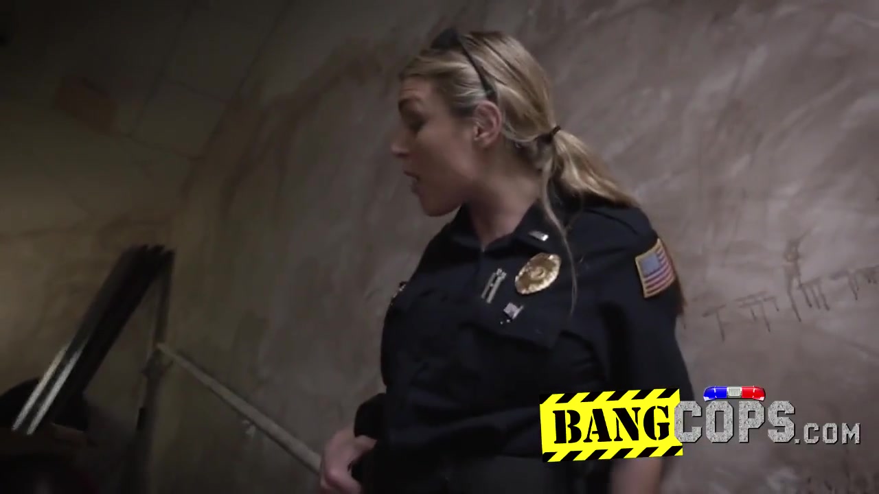 Thick Milfs Arresting A Hard Bbc With Their Vaginas