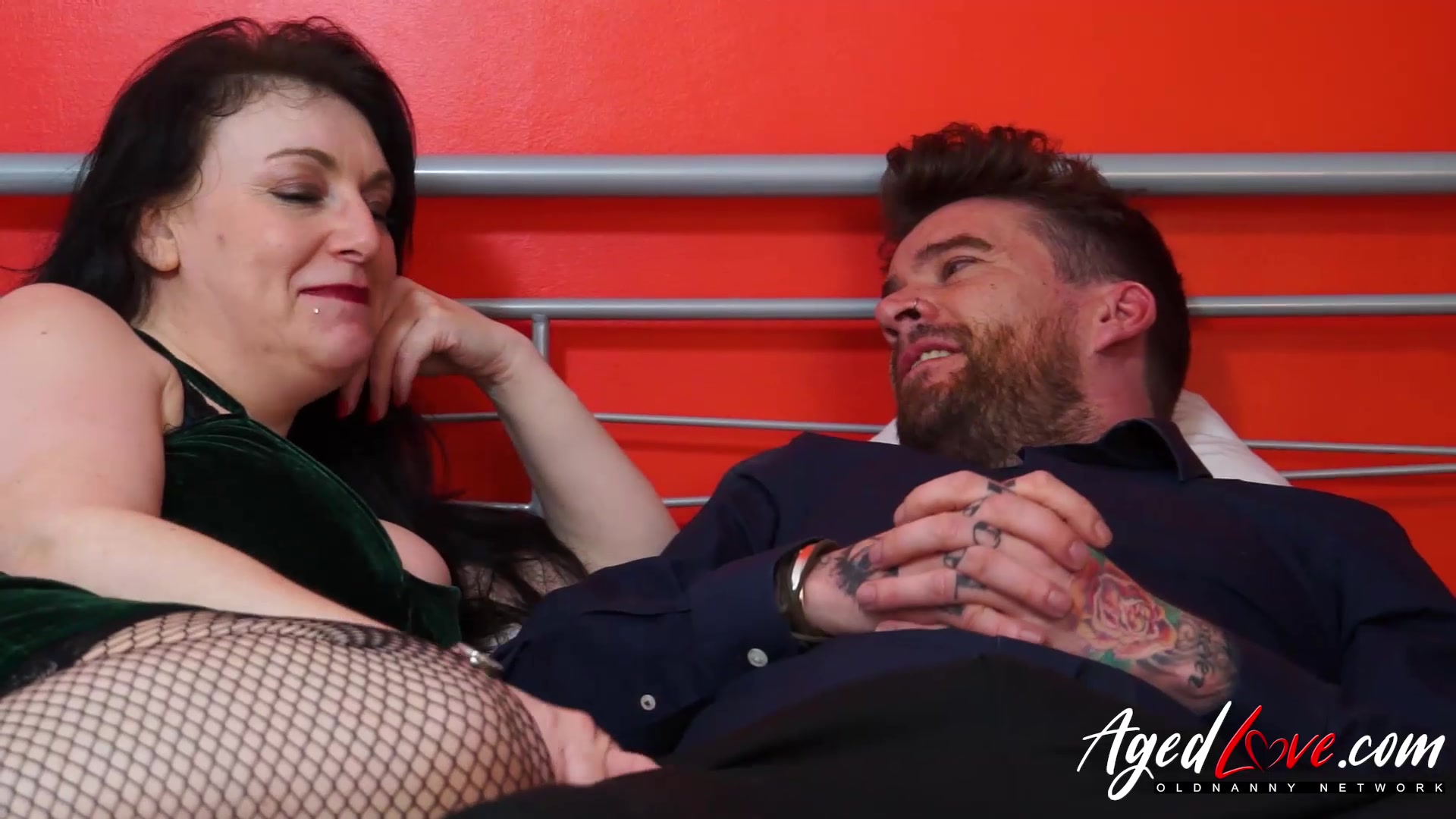 AgedLovE Sexy Mature Jade Hardcore