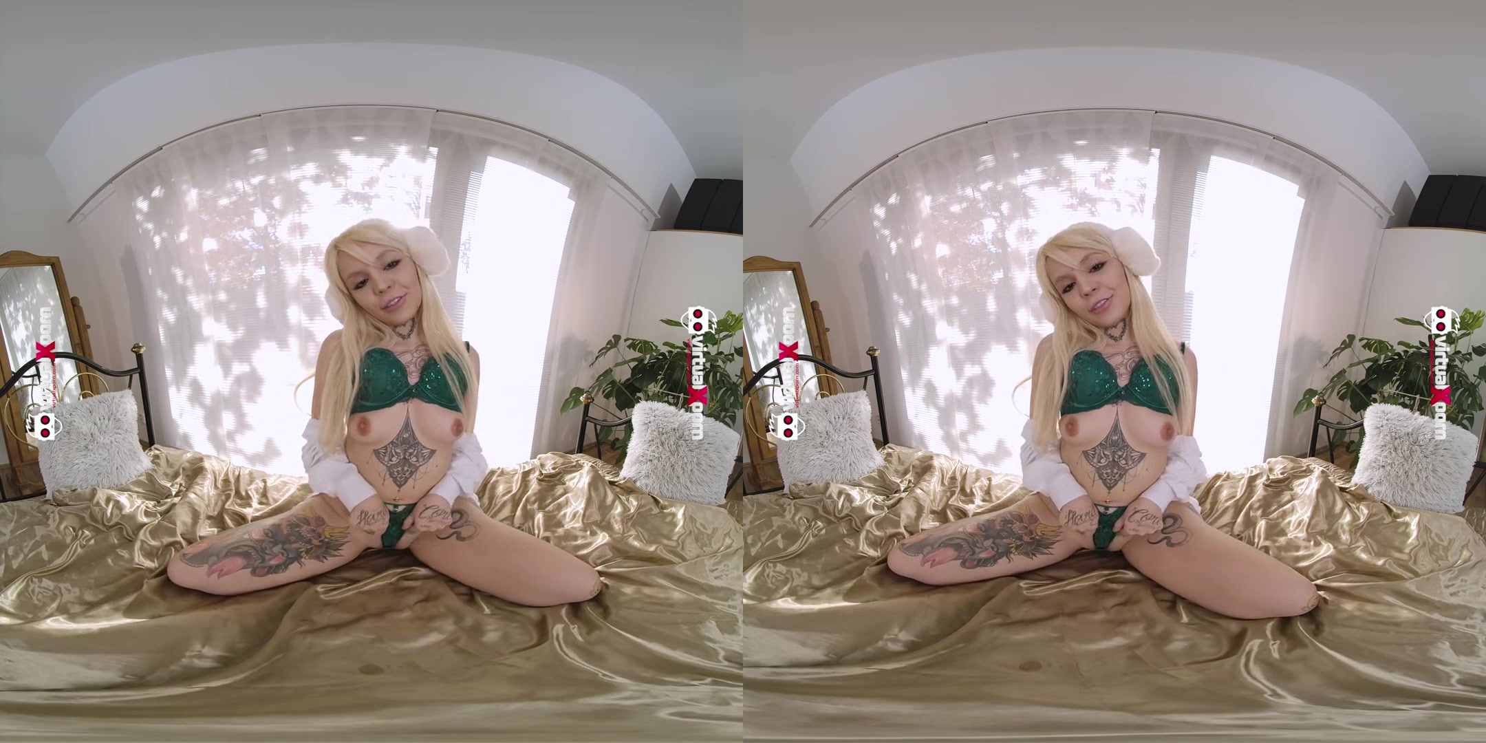 Nympho Kyra Sex Fist Her Own Asshole
