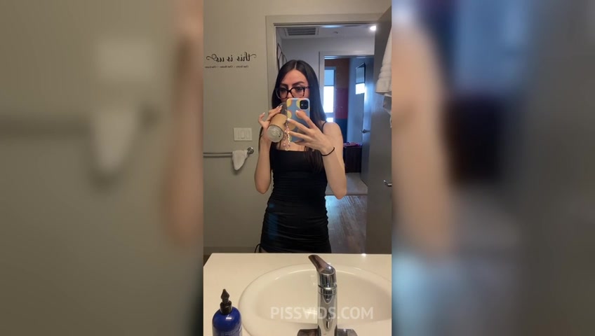 L.A Public Piss Day - PissVids