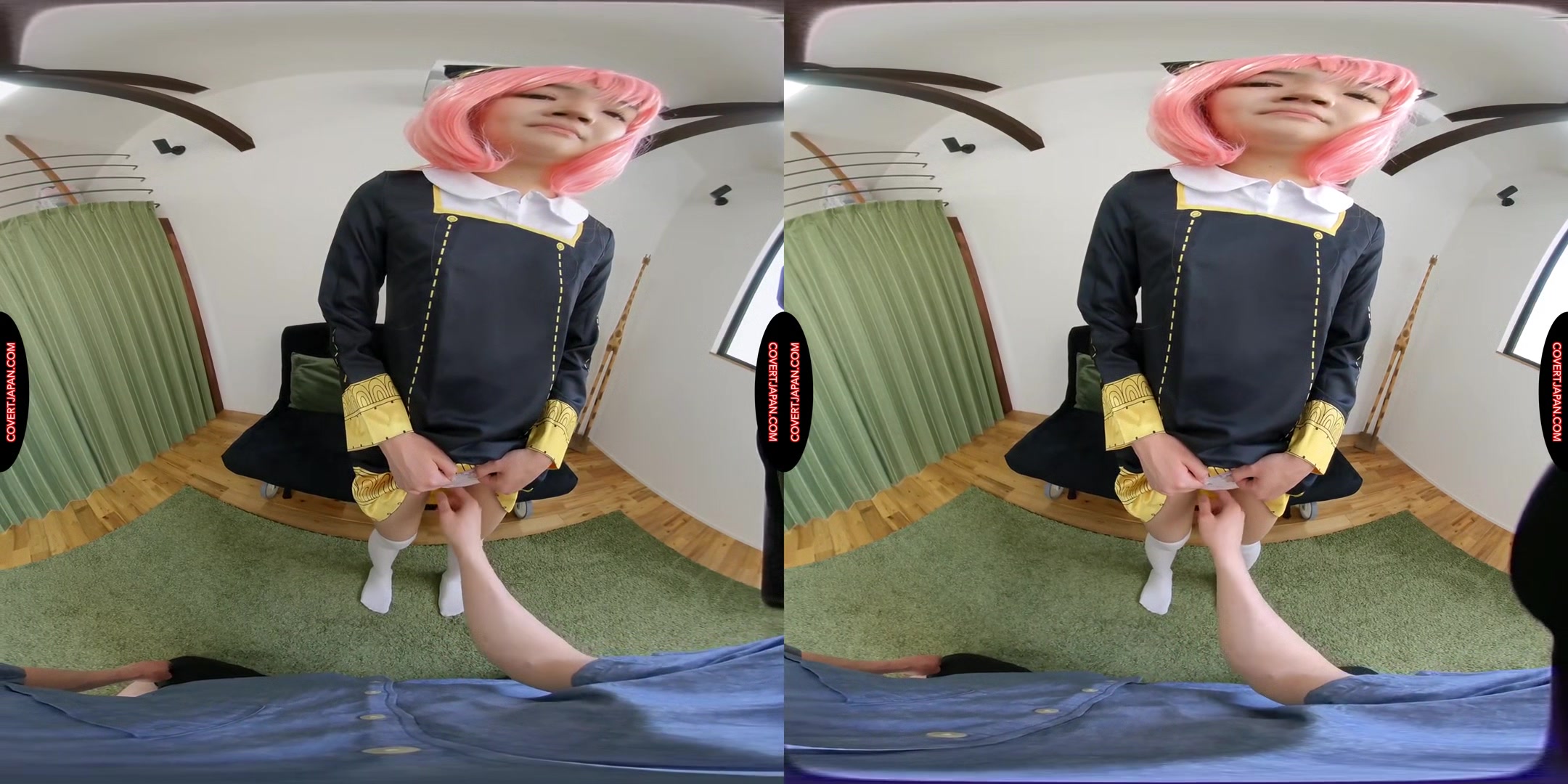 Anya Likes Cosplay