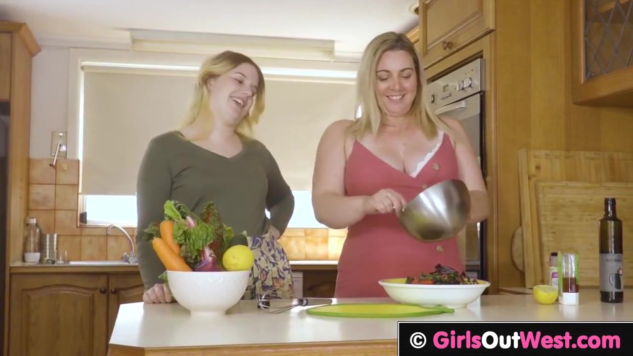 Plump Blondes Fuck Each Other With Carrot