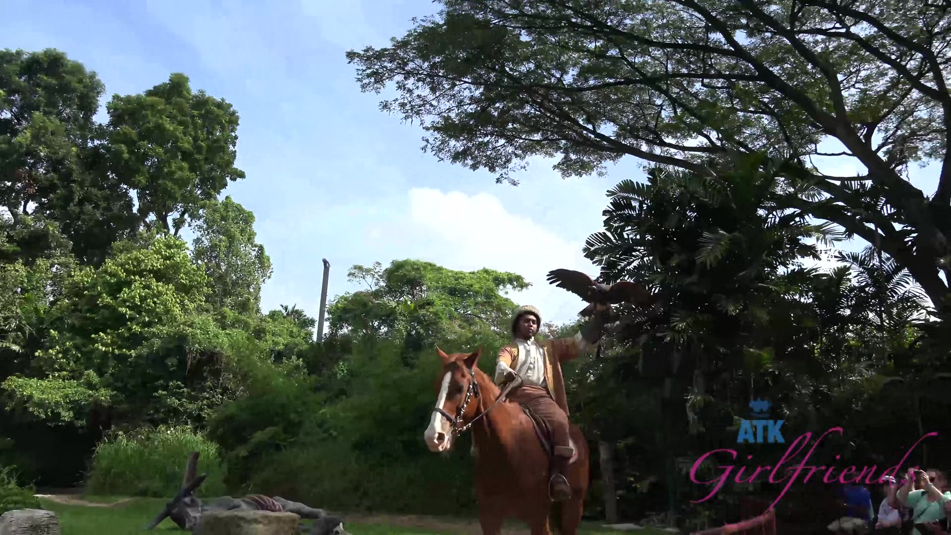 Virtual Vacation In Singapore With Emma Evins Part 3