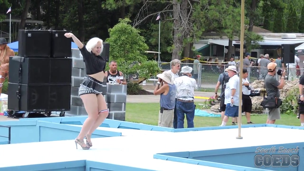 Video From The Entire 2014 Saturday Show Shot By Glenn 3 Of 3 - SouthBeachCoeds