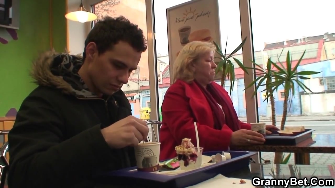 Younger Guy Picks Up Huge 80 Years Old Granny