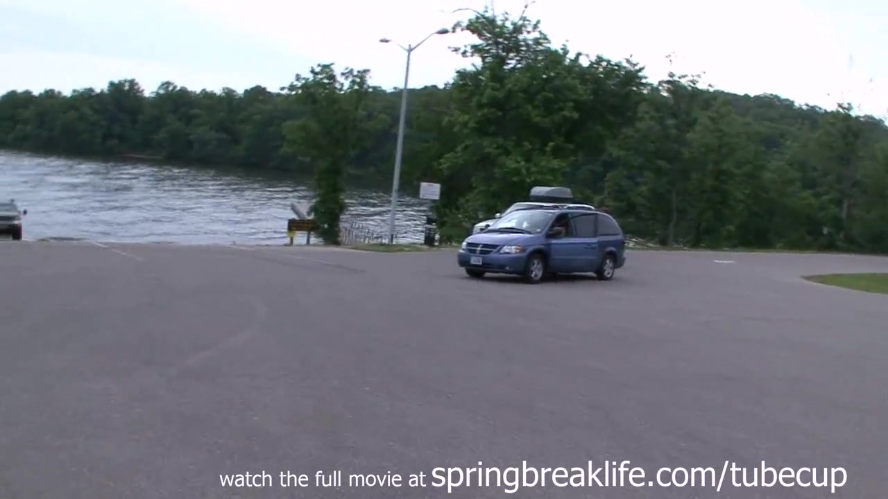 SpringBreakLife Video: Brunette Masturbates In Car