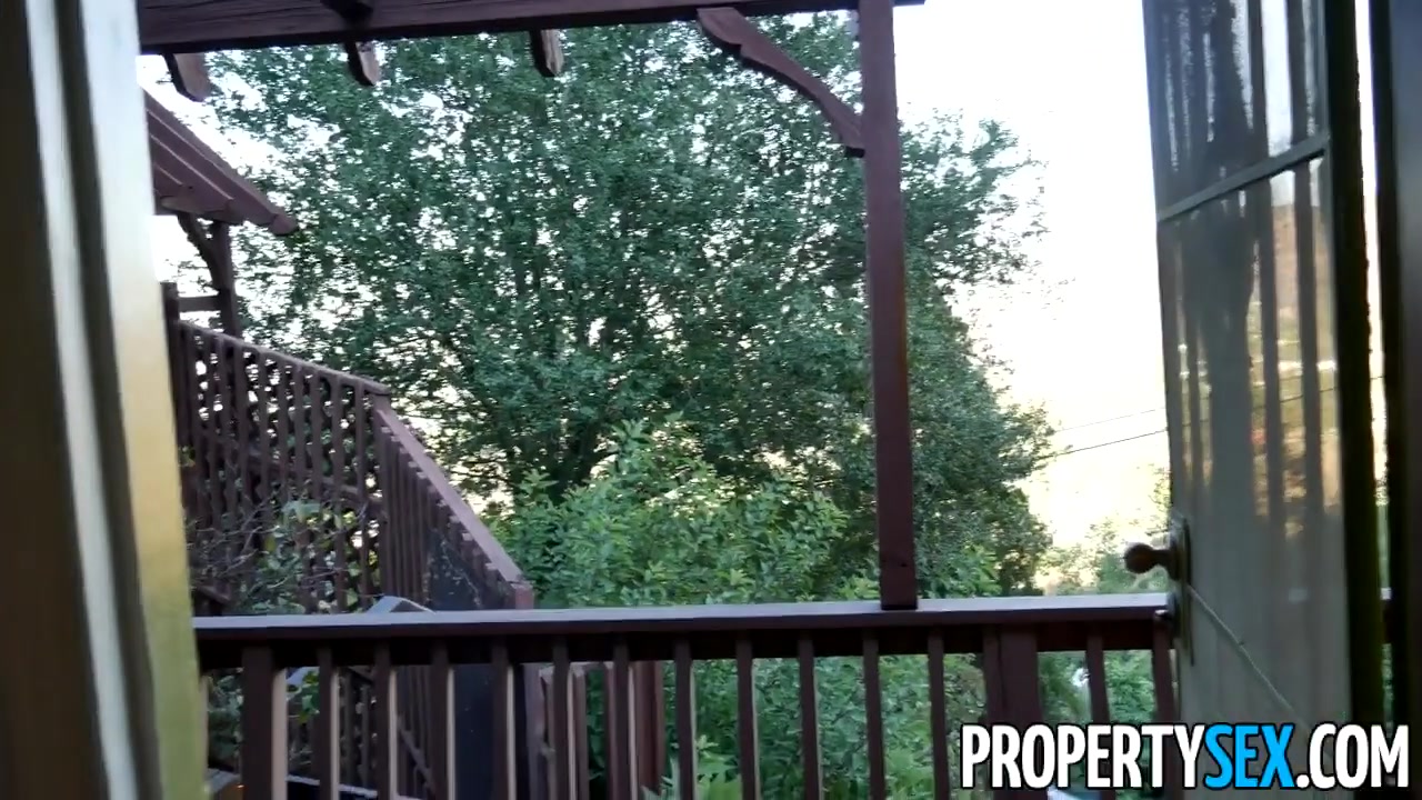 Redhead real estate fucks her client