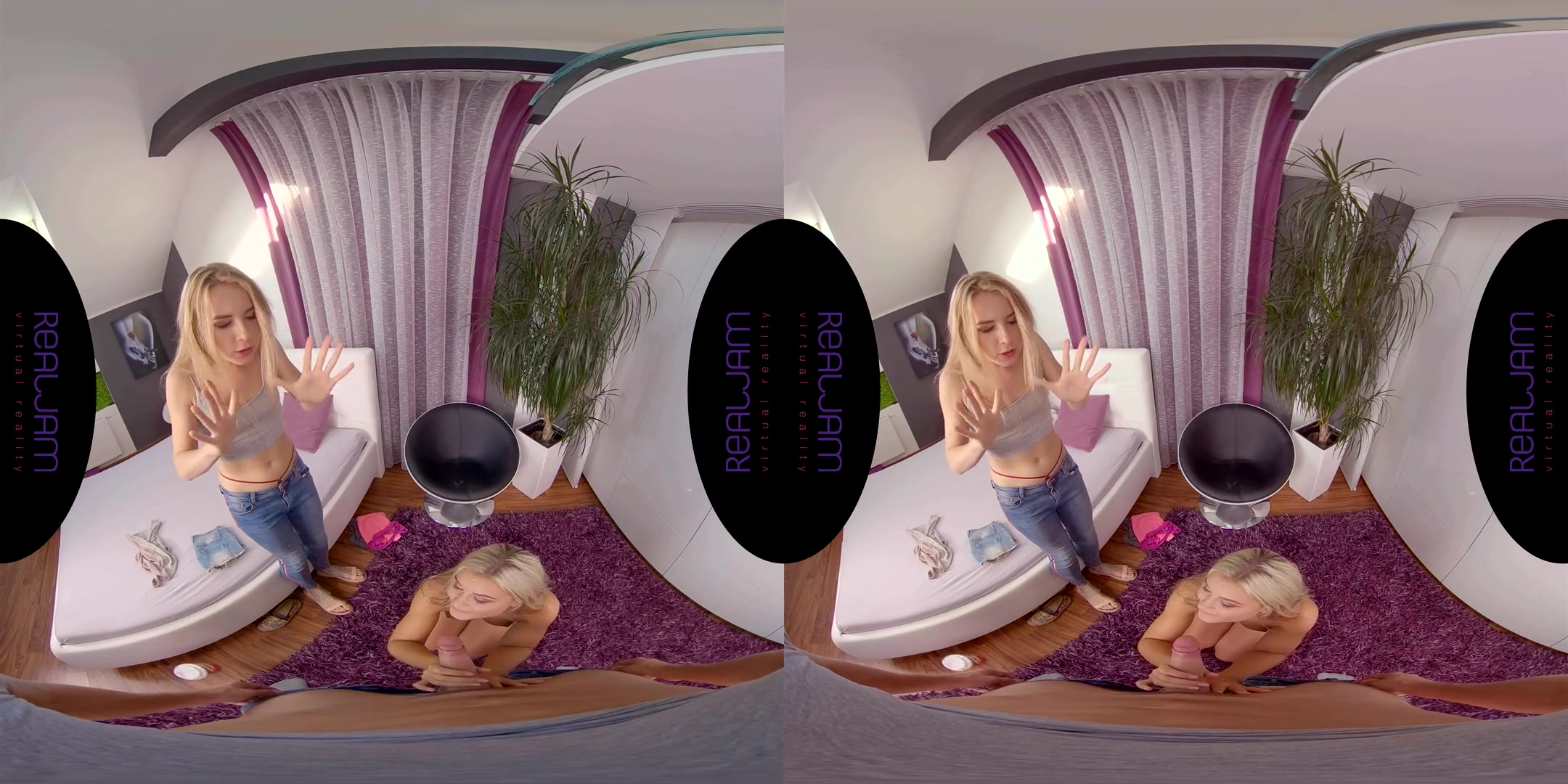 Alecia Fox & Lola Myluv in Story - RealJamVR