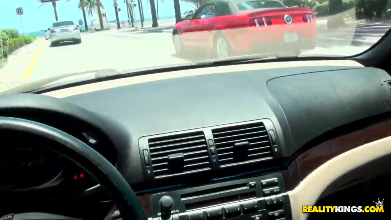 Jessica has some sex in the car with Preston