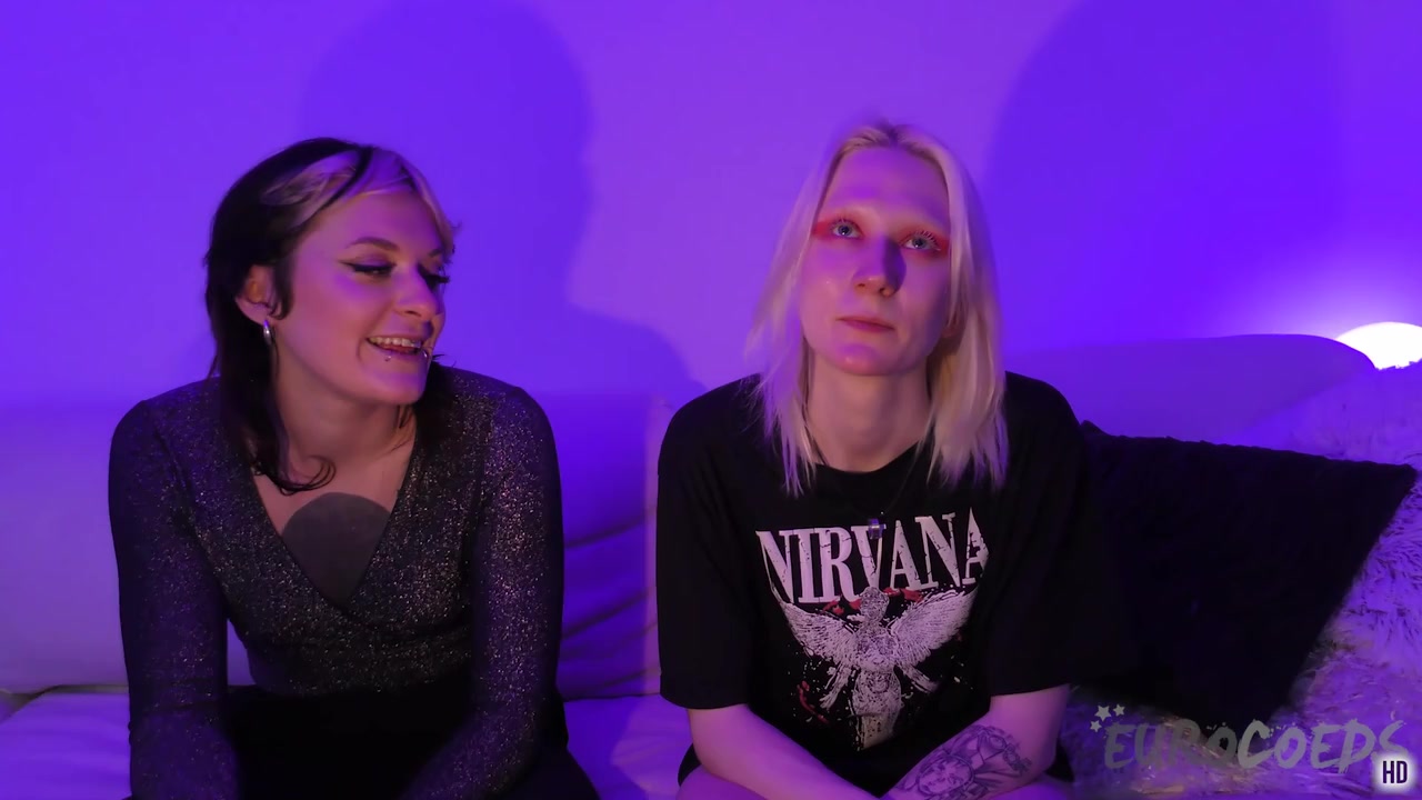 Hot Skinny Blonde Ingrida Gets Fucked Hard By Her Friend Brille With A Strapon Dildo