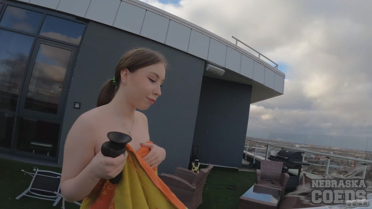Beautiful Lika Back To Try Fantasy Dragon Dildo Underwater Jacuzzi