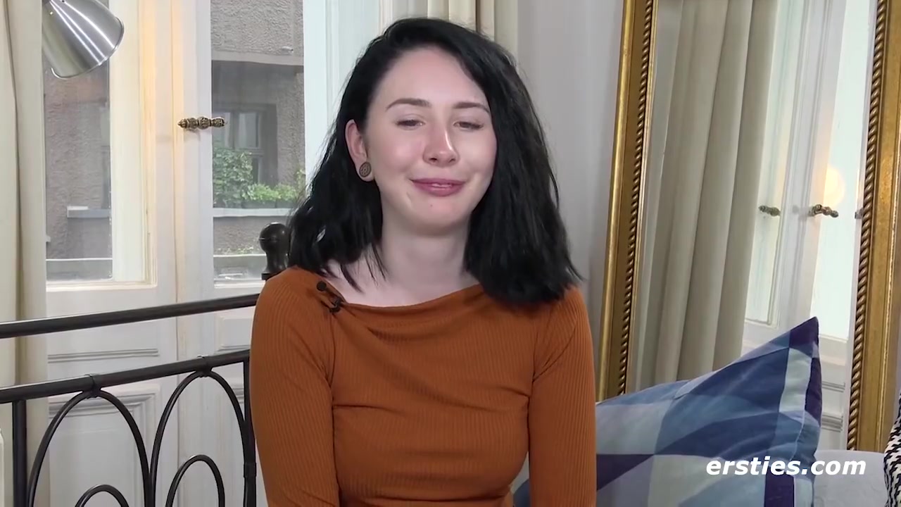 Joan A In Studentin Bringt Ihre Klitoris Zum Vibrieren