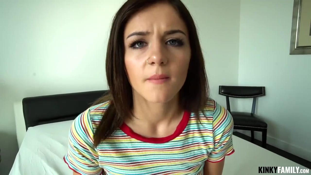 Rosalyn Sphinx in Cash got me fucking my stepsis
