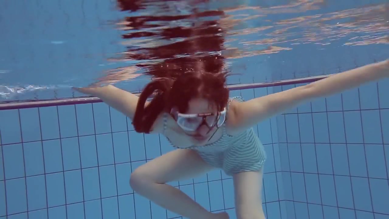 Sexy teens 18+ In The Swimming Pool
