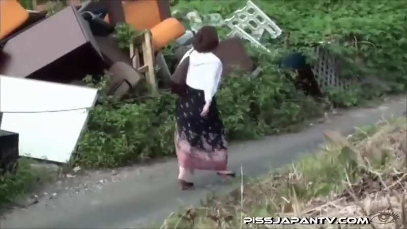 Getting Soaked - PissJapanTV