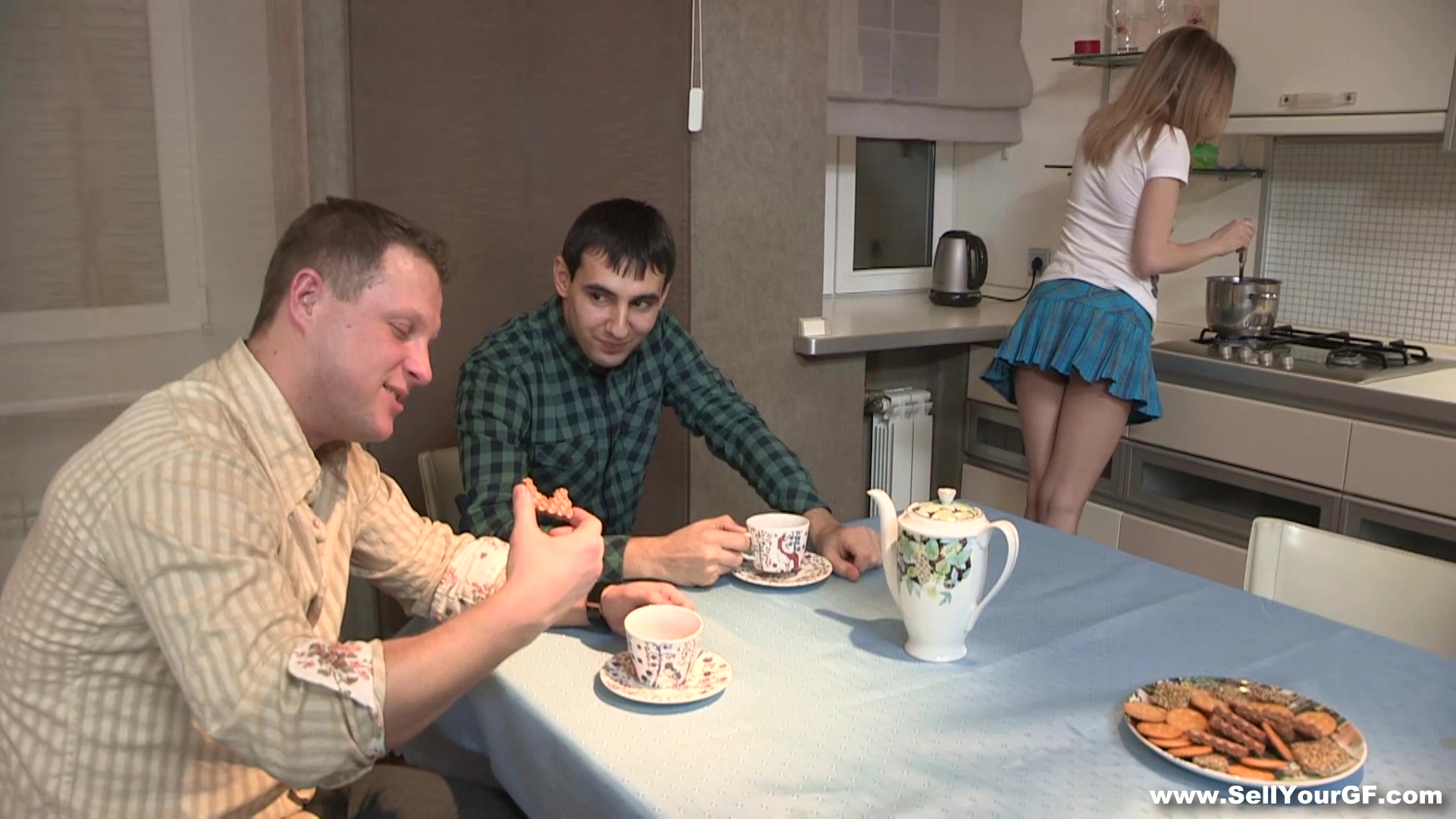 Sell Your GF - Isabel Stern - Sex dessert on a kitchen table
