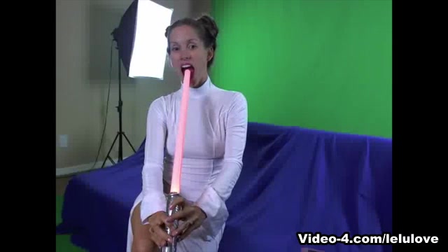 Princess Leialu Masturbation