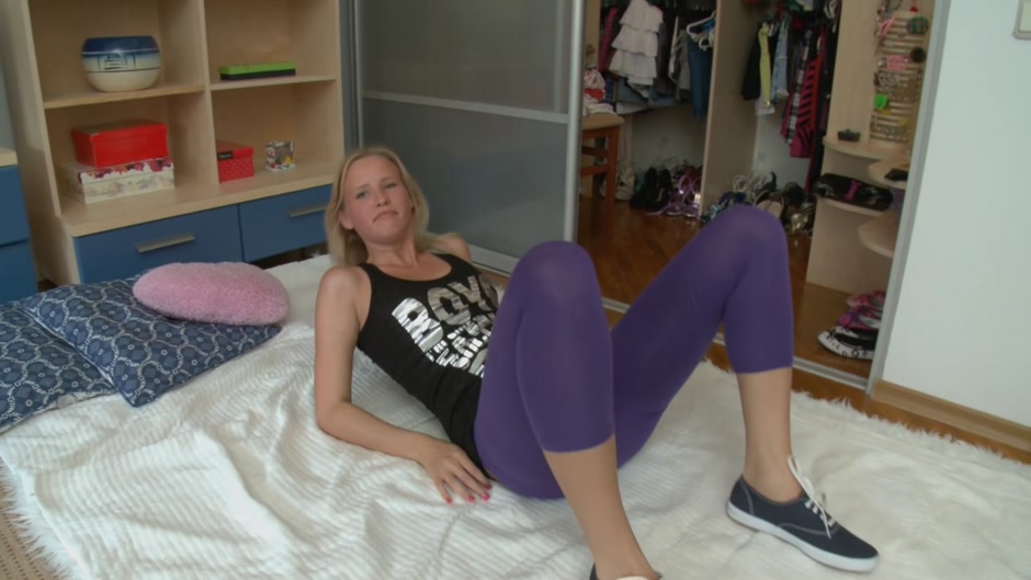 Hailey Ariana in sexy chick porn scene with hardcore pounding