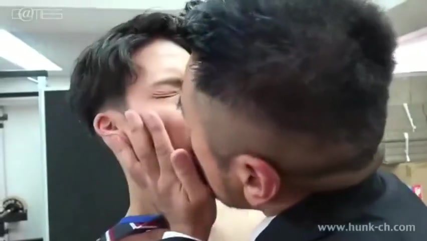 Asian 882