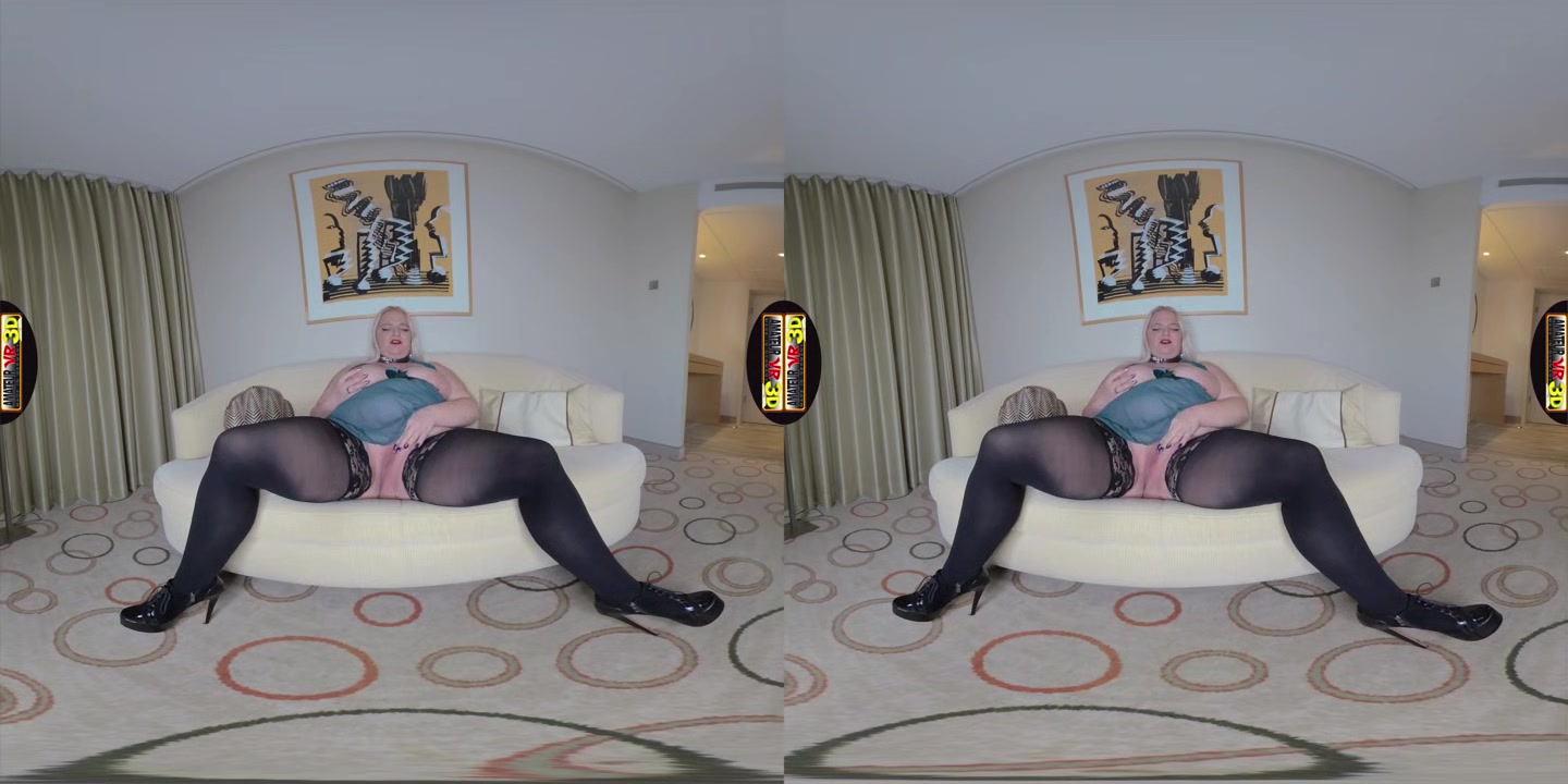 Lucy - Ass And Snatch In Full Action - AmateurVR3D