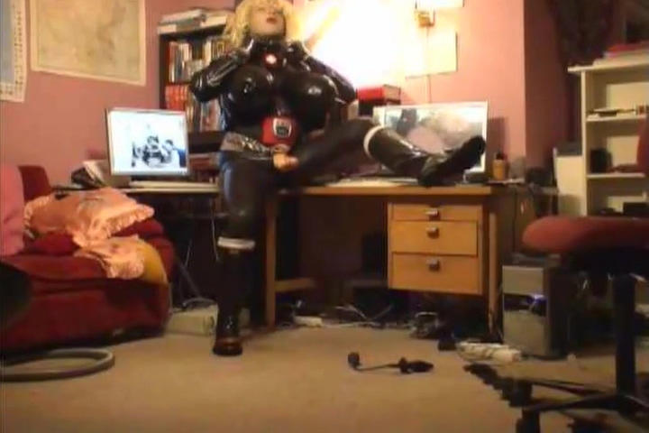 Roxina Hot In Gumboots X