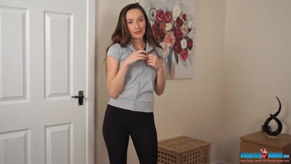Sophia Smith - Watch My Body - BoppingBabes