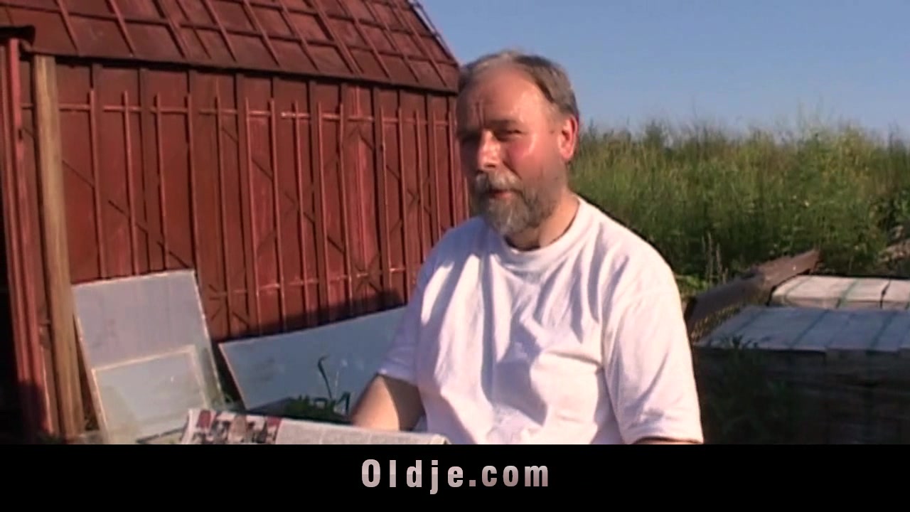 Sexy teen 18+ blonde fucks horny old man outdoor