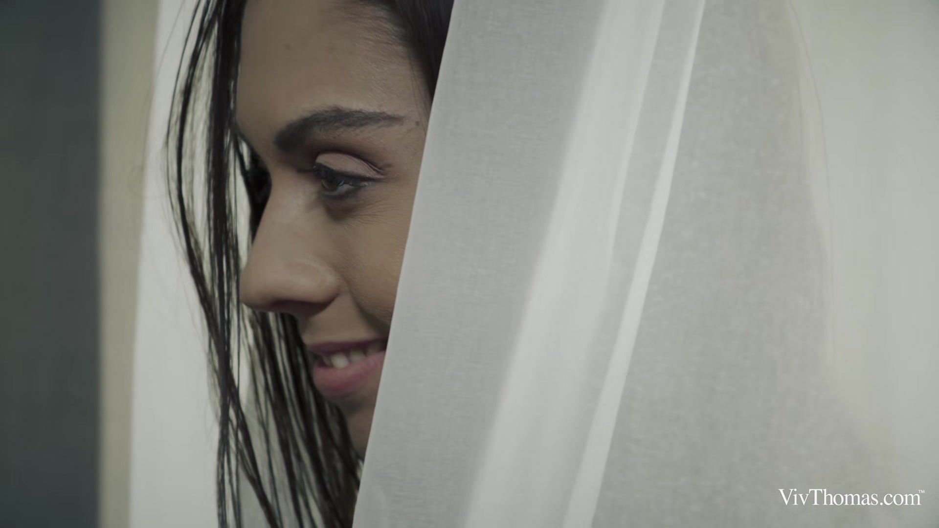 Love Time - Freya Dee & Sabrisse - VivThomas