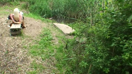 Golden-Haired drilled by the river