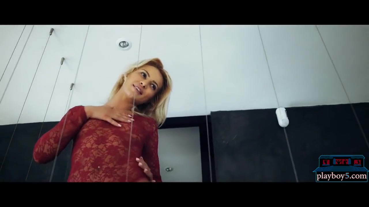 Asian And Blonde Hottie Having Amazing Lesbian Sex