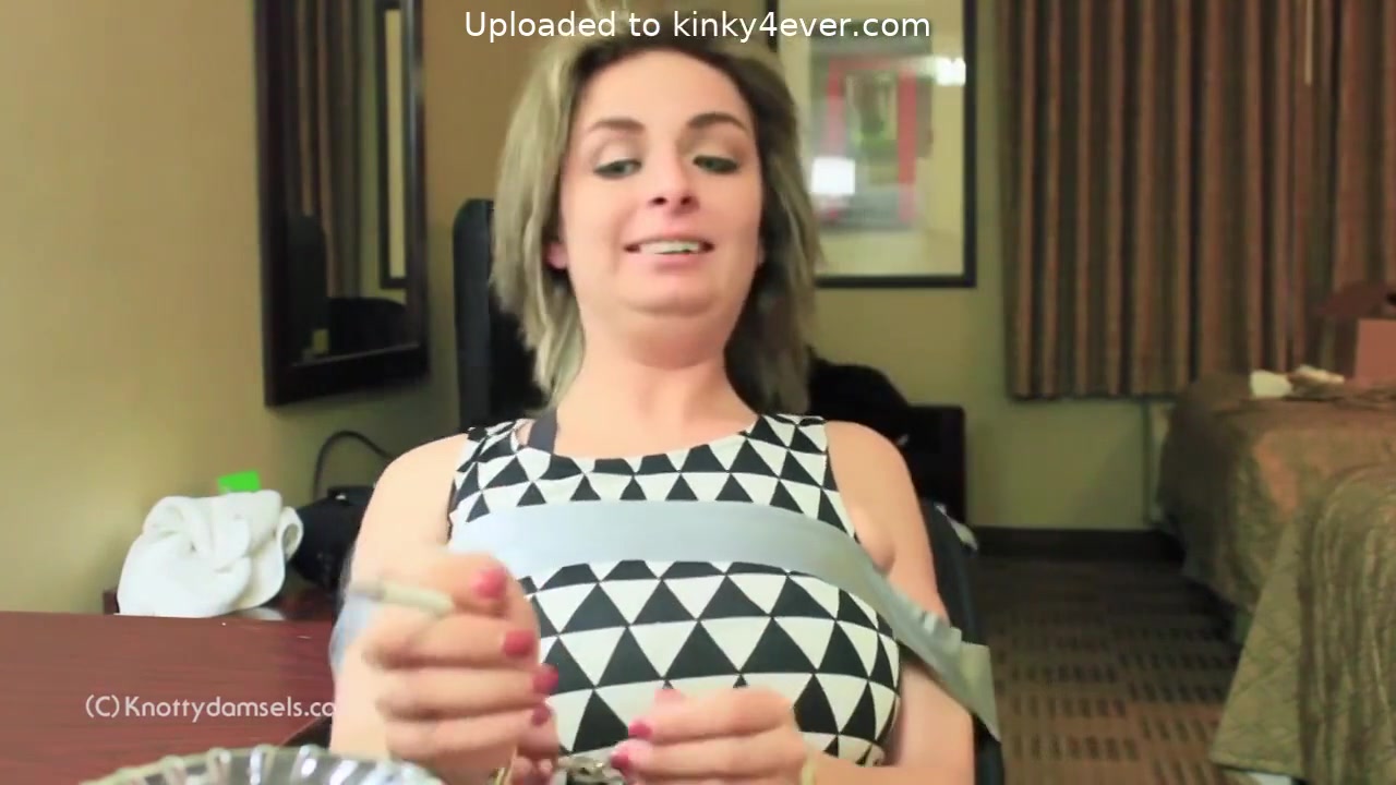 Knotty Ashlee