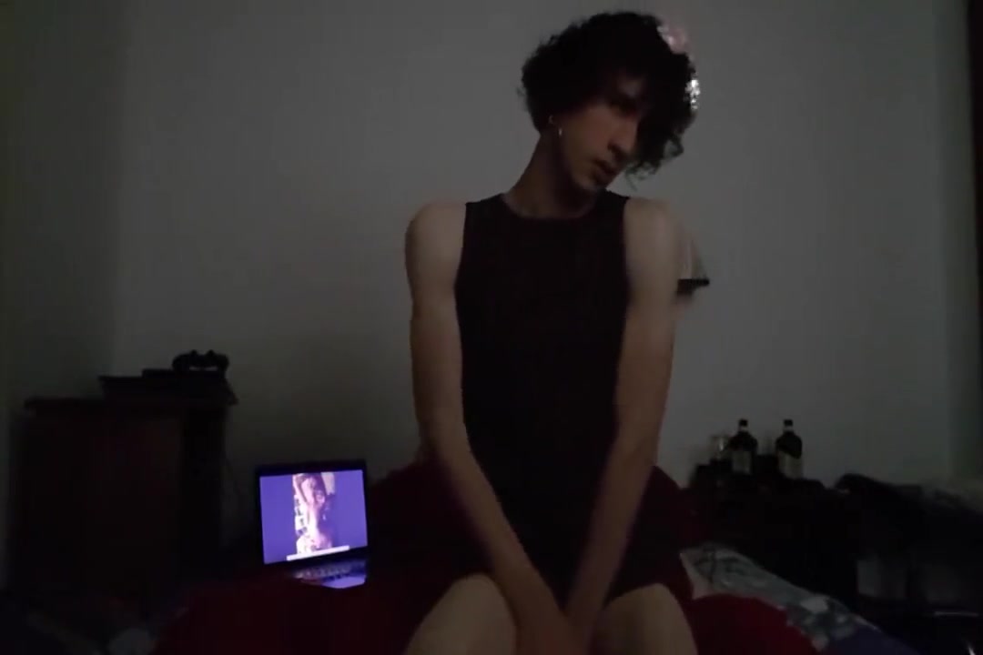 Masturbating in front of a nude from a okcupid friend