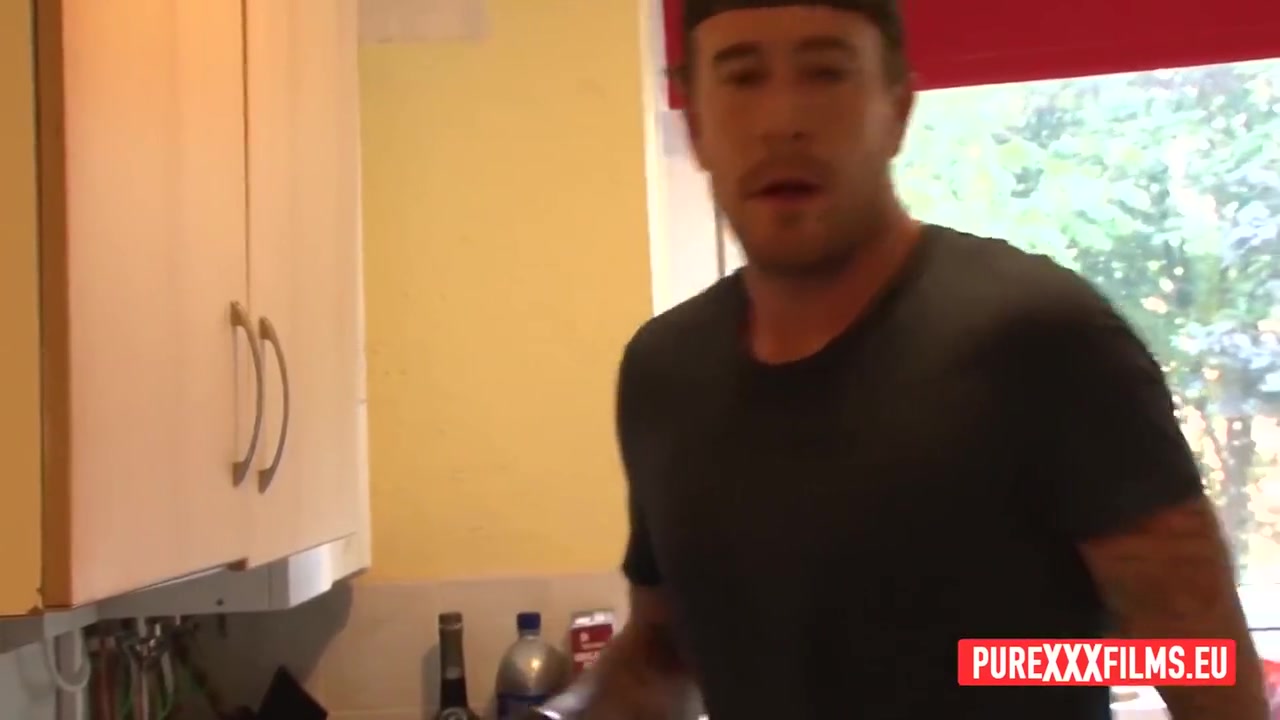 Luke Hotrod And Victoria Summers - Fucks With Her Stepson